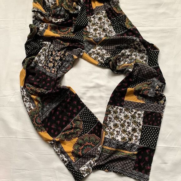 𝅺🌟nwt Bobbie Brooks Black/Multi Jumpsuit Romper⭐️ - Picture 6 of 7